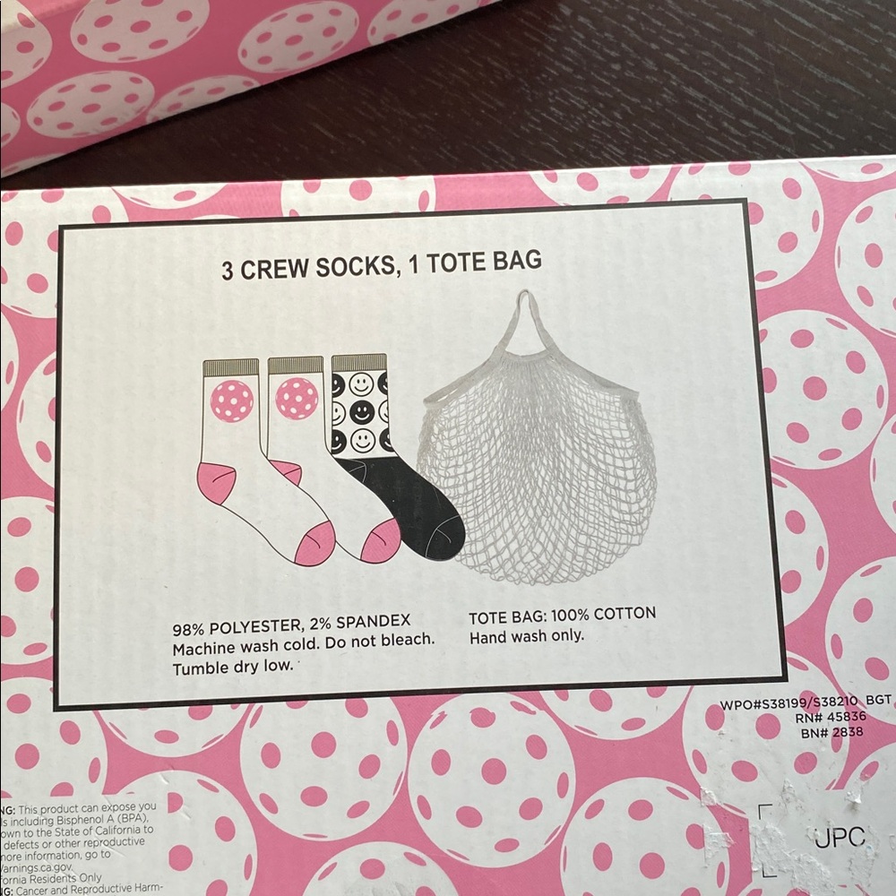 Pickleball ladies Sock Set with 3 pair socks & mesh tote bag Nwt - Picture 2 of 2